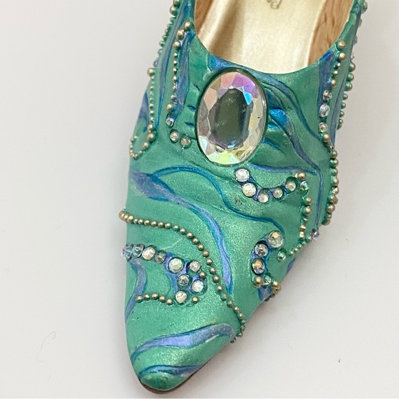 2002 RAINE Just the Right Shoe Enchanted Miniature Ceramic Heel Shoe Figurine - Picture 4 of 15